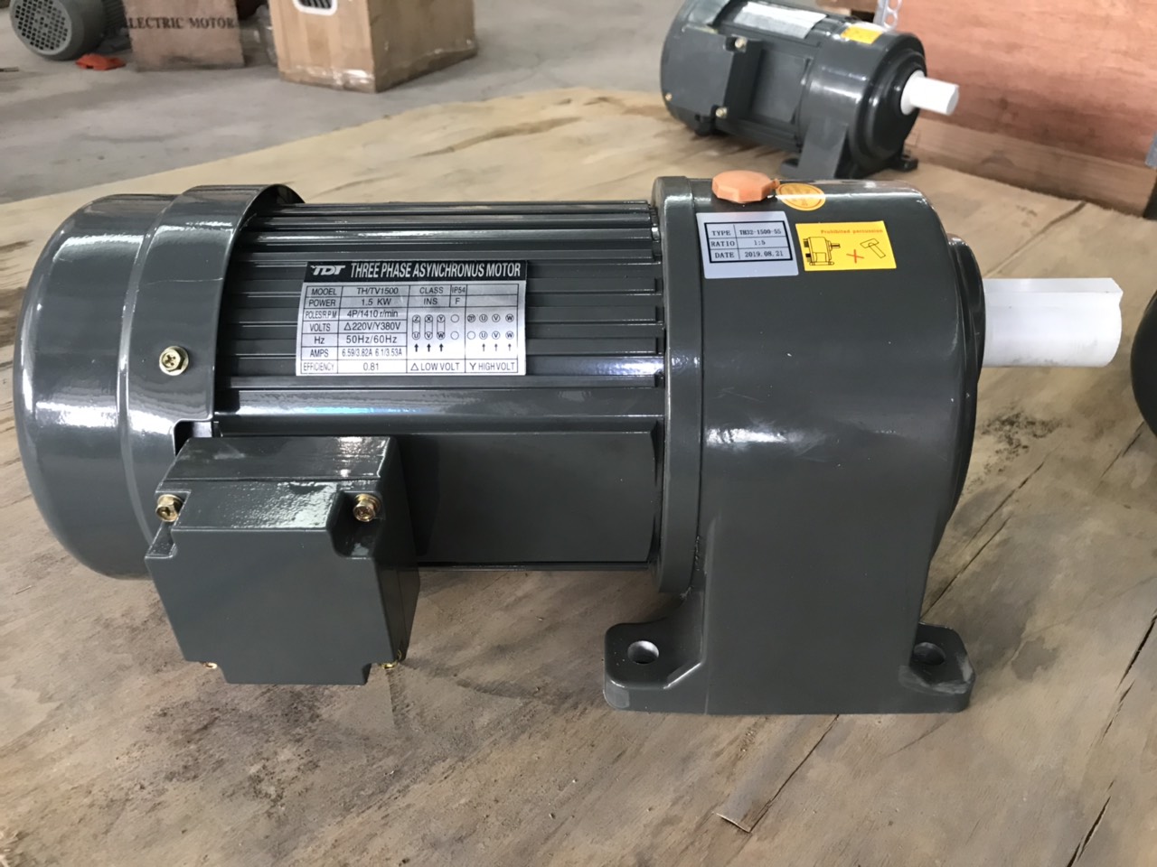 Động cơ motor giảm tốc